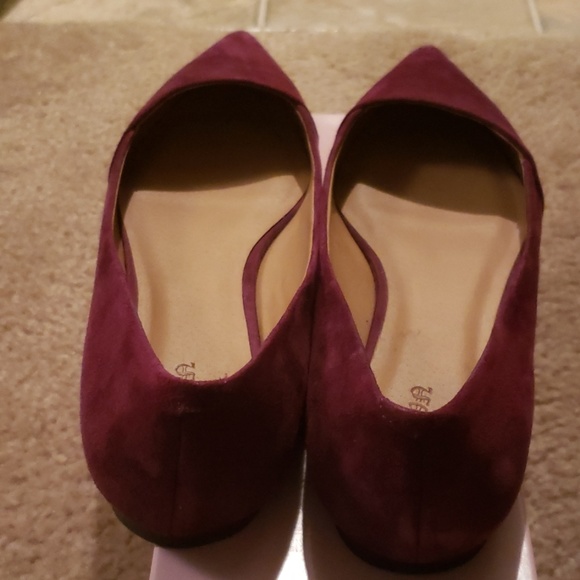 Flat shoes - Picture 2 of 2